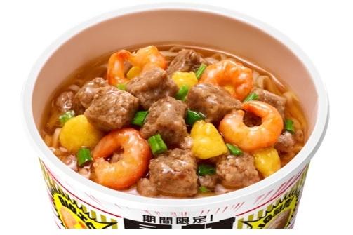 カップヌードル ビッグ」約2.2倍の“BIG謎肉“など大きな具材になって