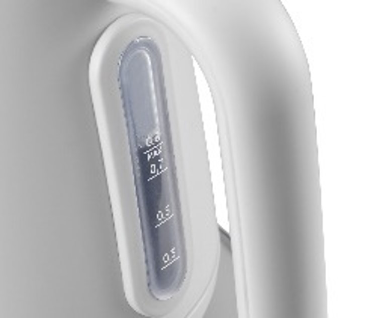 目盛り付き水量計で注水量を一目で確認できる