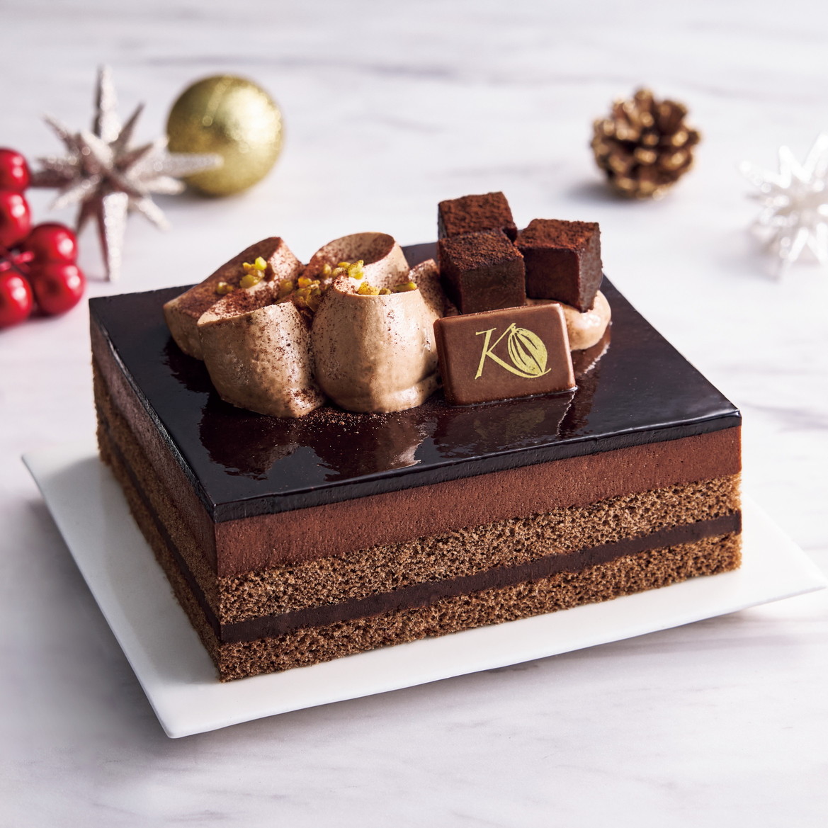 「ケンズカフェ東京監修 ショコラケーキ」（約10×12cm 3700円）