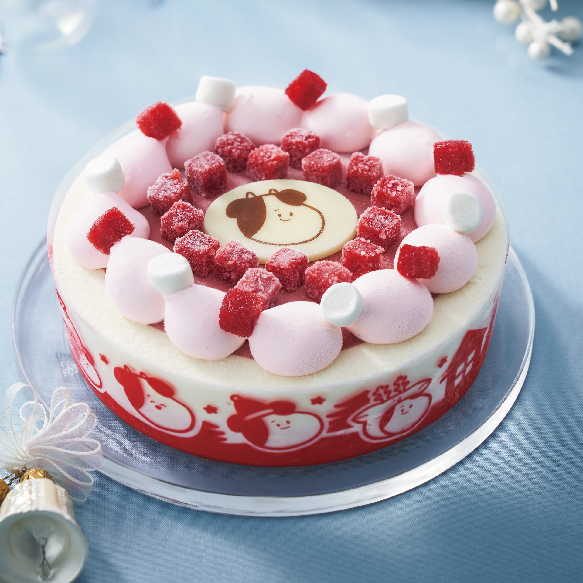 「たべる牧場いちごアイスケーキ」（直径約15cm 4100円）