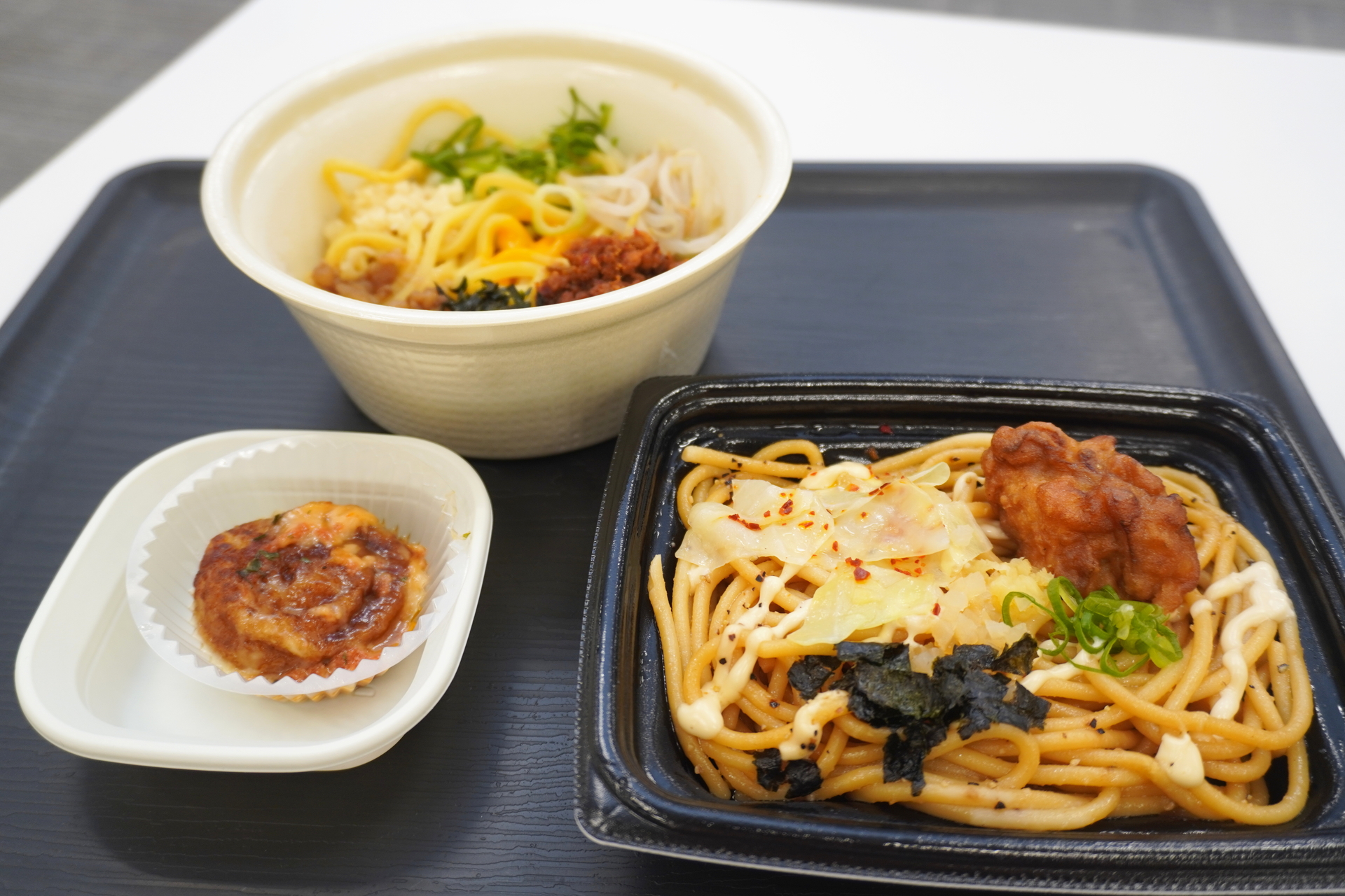 背徳感を感じながら食べる「背徳のコンビニ飯」