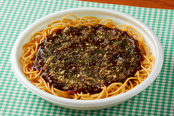 ファミマ「シャンゴ監修 生パスタのミートソース」