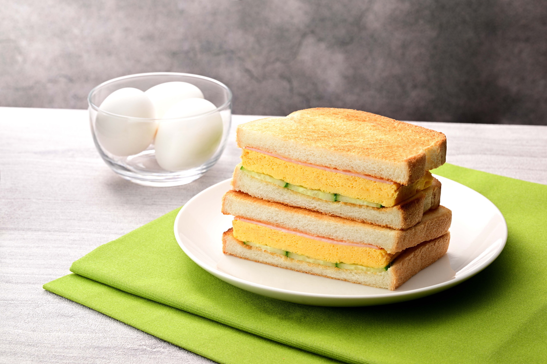 「トーストサンド たまご焼き～利尻昆布エキス入り～」（590円）