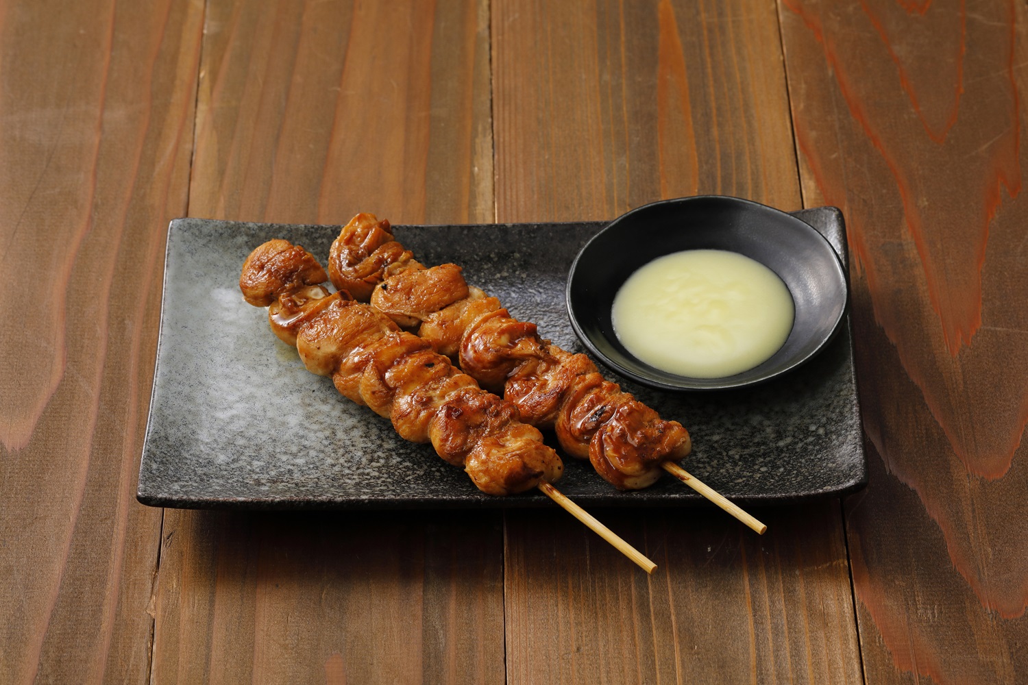 鳥貴族「鶏くりから串の蒲焼～バターソース～」