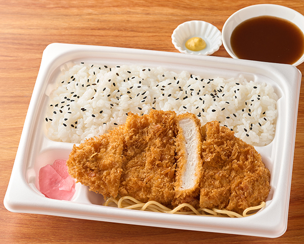 「肉の旨味感じる！特製ロースとんかつ弁当」（678円）