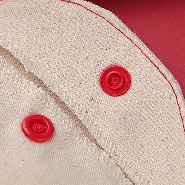 「スヌーピー オーガニックコットン ホリデーソックス」（1039円）