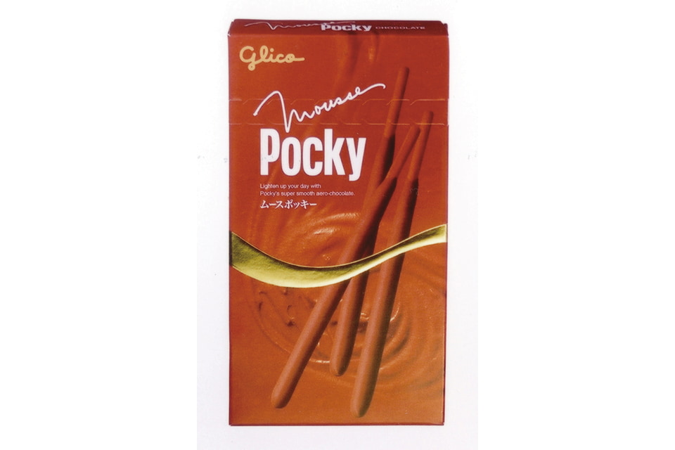 江崎グリコ、令和のムースポッキーこと「ポッキー2 層仕立て＜バニラ