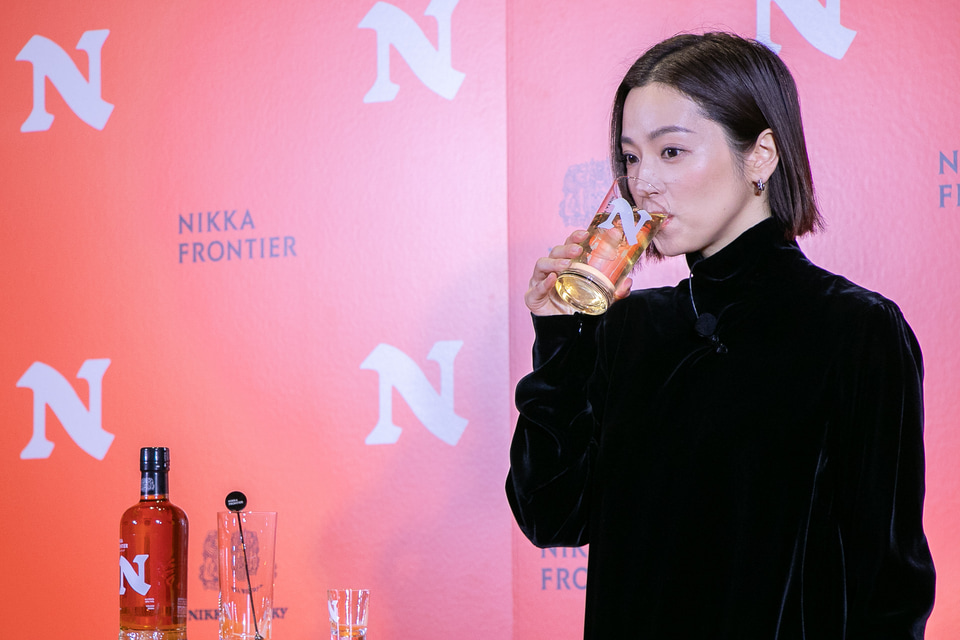 ロ*ン様 NIKKA FRONTIER ウイスキー 6本入り NIKKA FRONTIER ウイスキー 6本セット