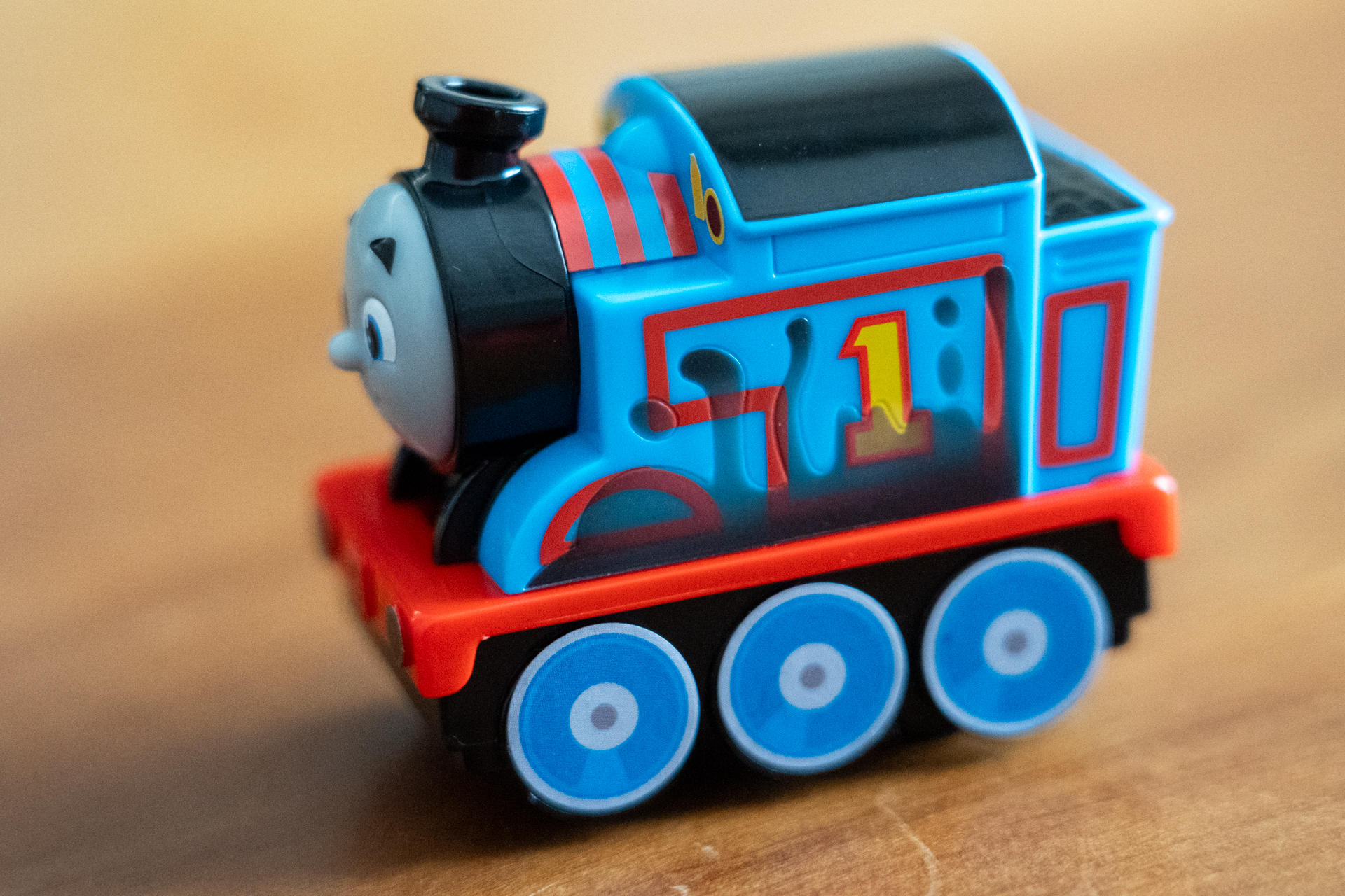 塗料の色がうっすら消えているのがわかるかな？