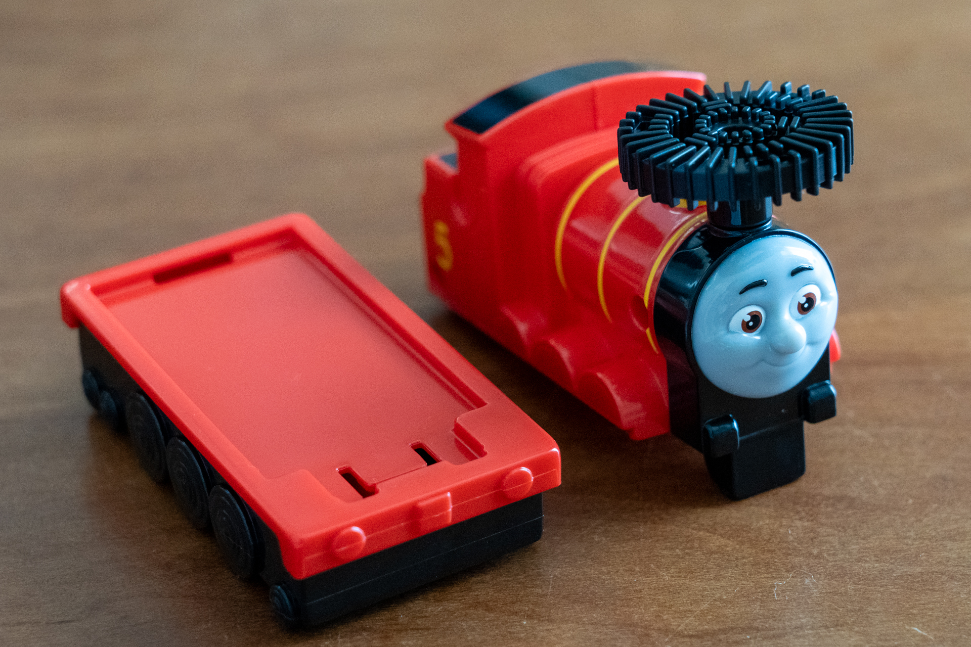 上と下が分離する