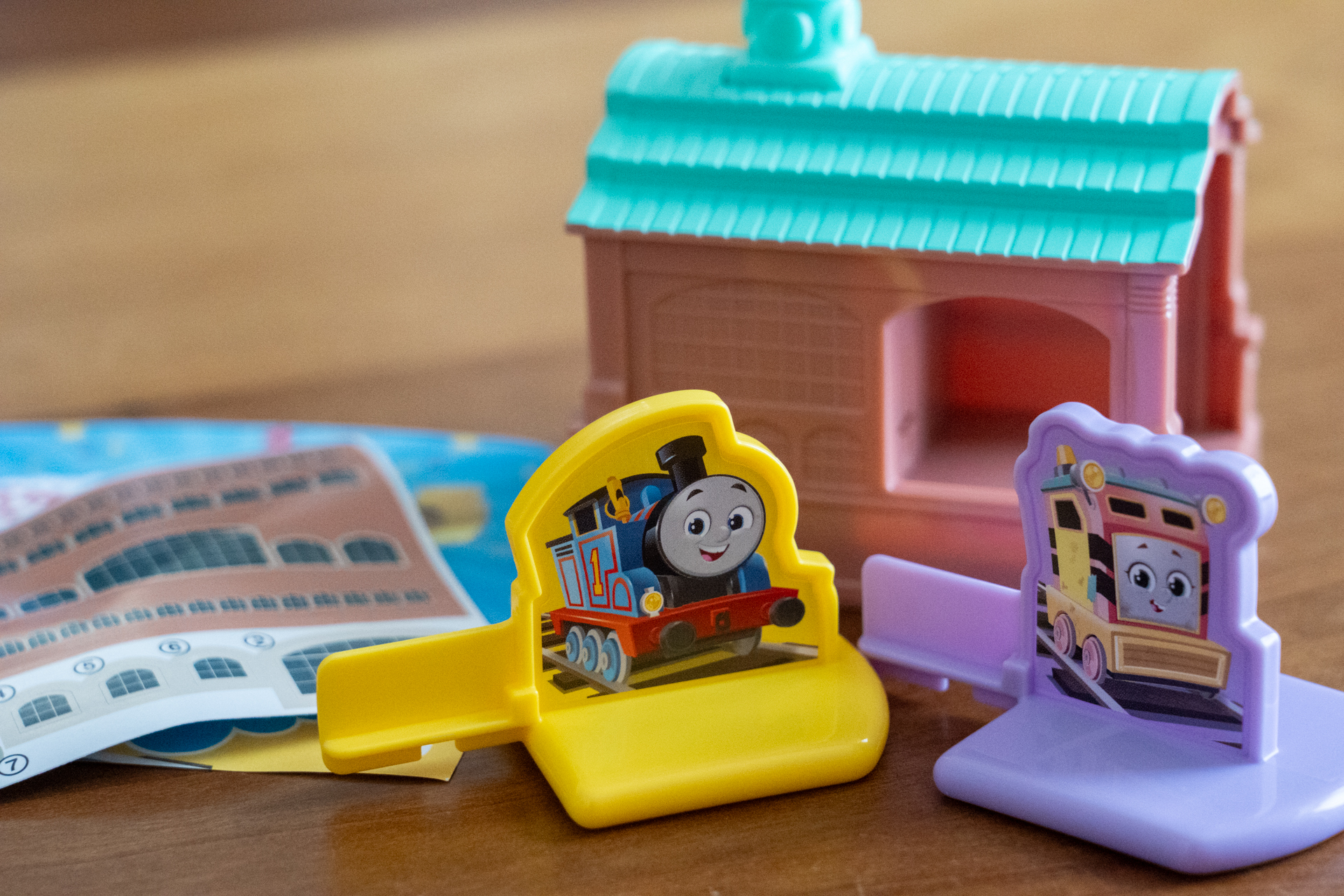 駅舎とパネルのセット