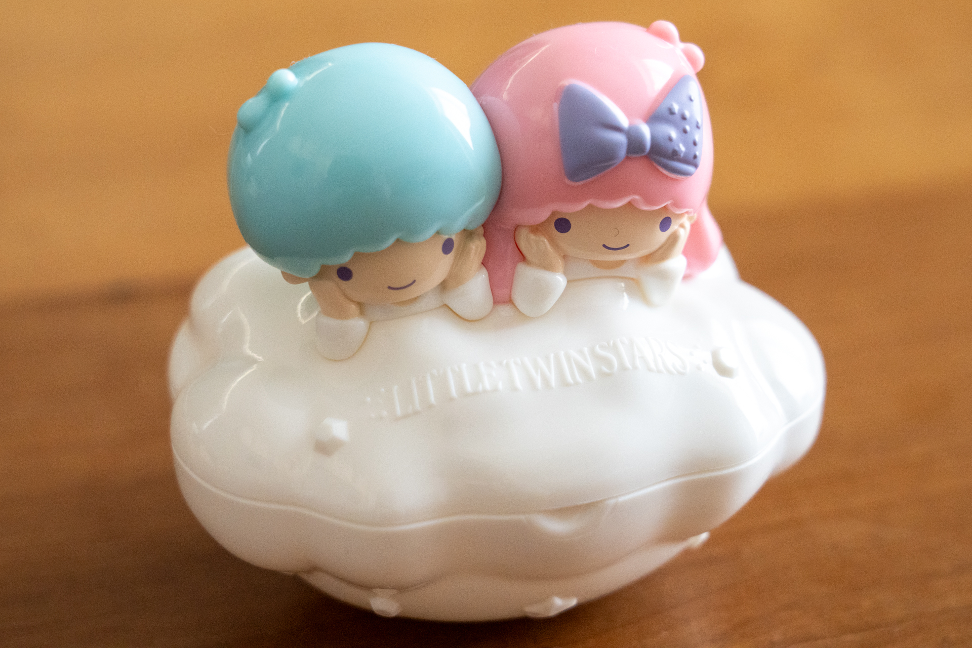 中に小物を入れることができる