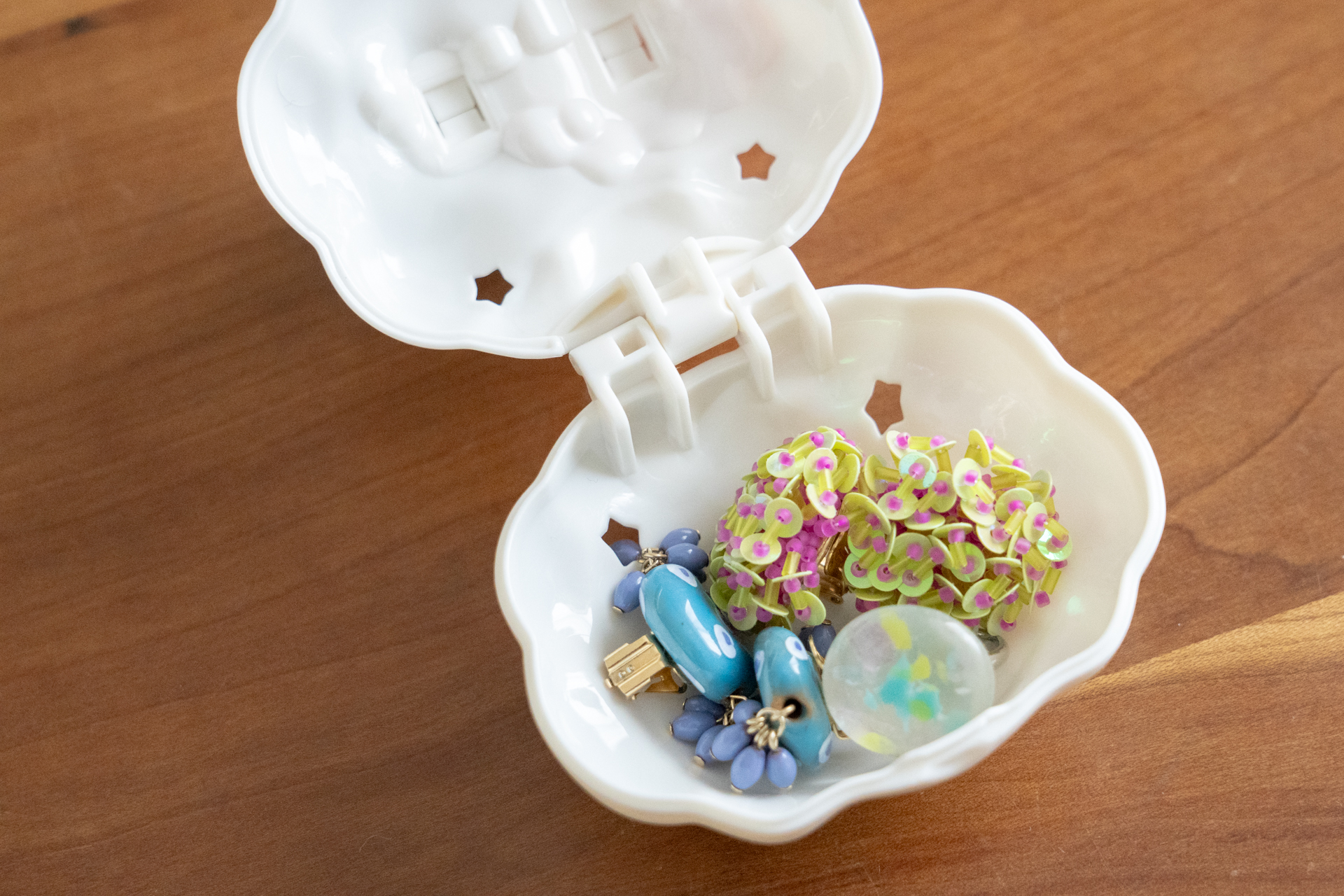 イアリングを入れてみた