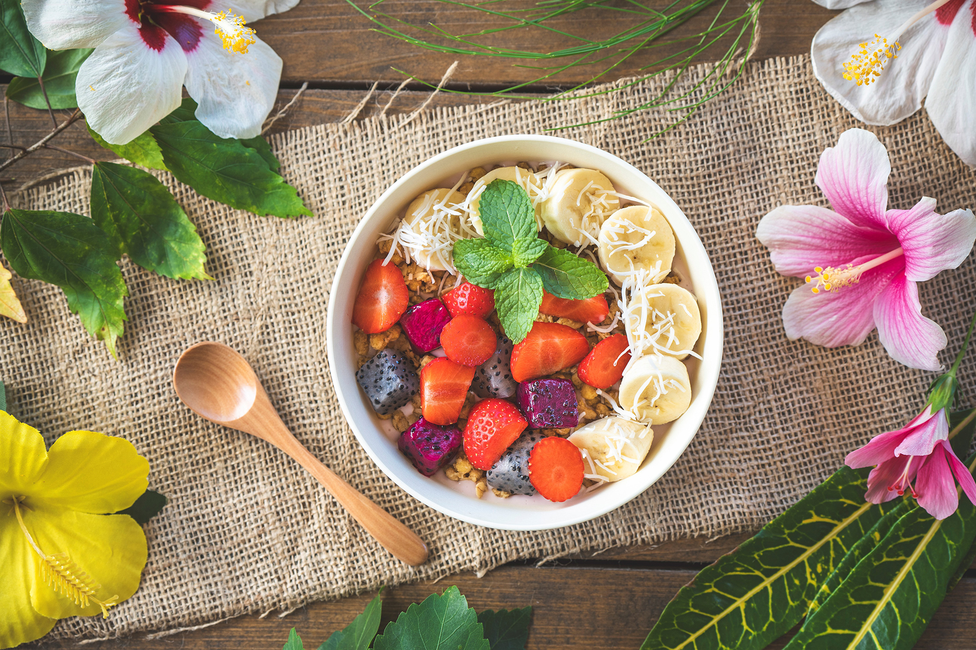 期間限定の「トロピカルモーニングボウル」