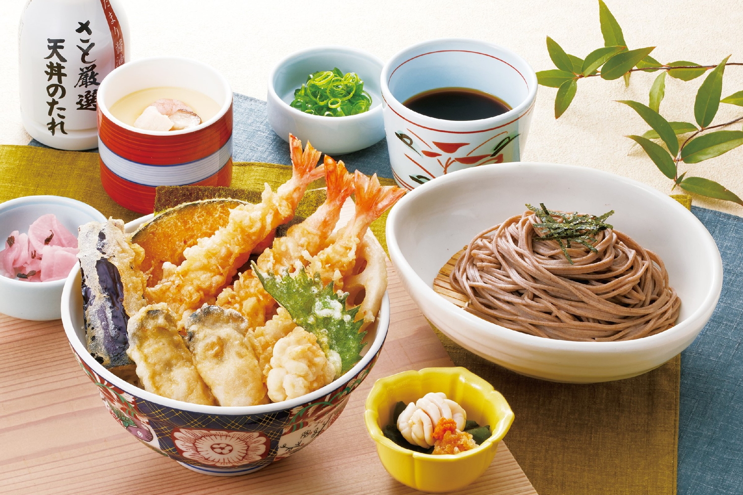 「海老と牡蠣の海鮮天丼御膳」（1758円）