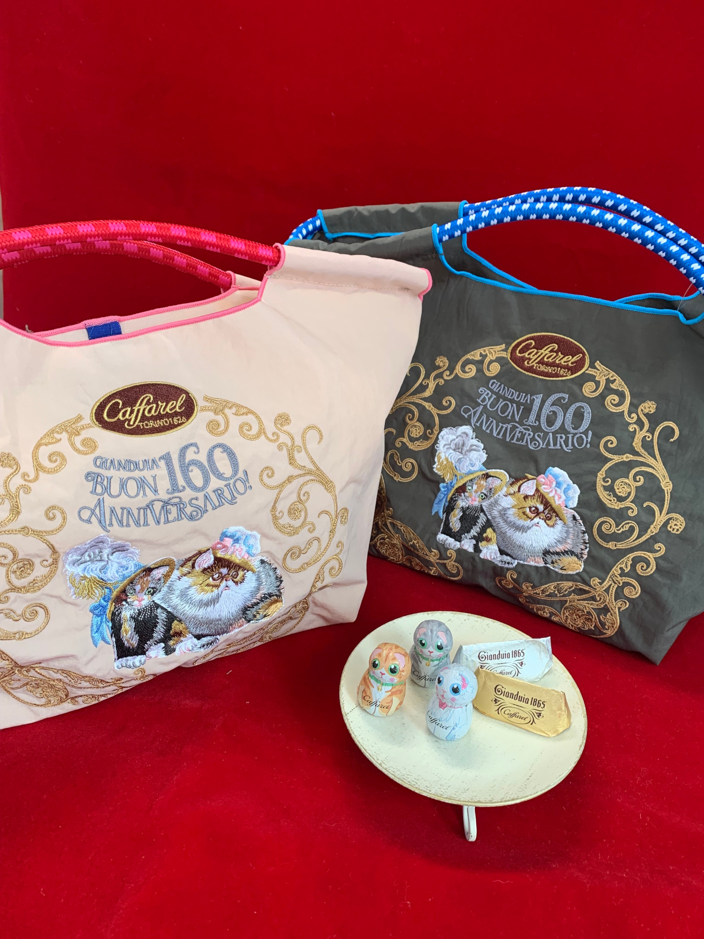 「カファレル」160周年記念ロゴデザインの「Ball＆Chain」ショッピングバッグ