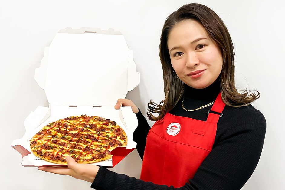 「新・特うまプルコギ」はクリスピー生地で食べるのがおすすめという