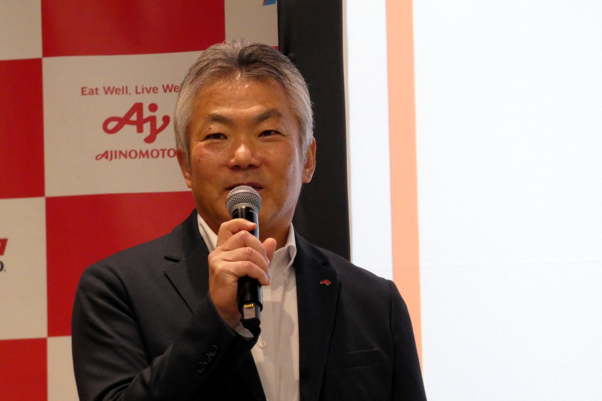 代表取締役社長の寺本博之氏