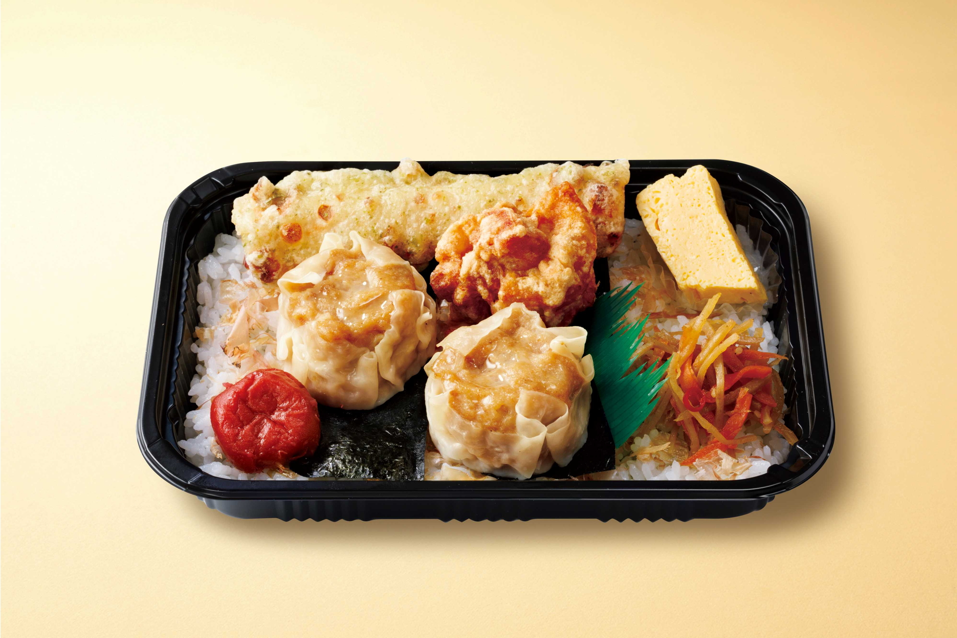 「大粒しうまい☆ハマののり弁当」（594円）