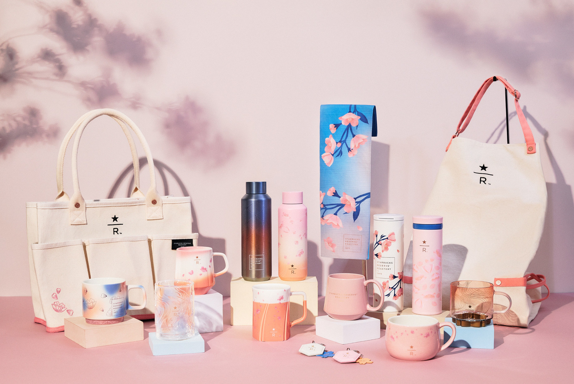 スターバックス リザーブ ロースタリー 東京「SAKURA2025コレクション」