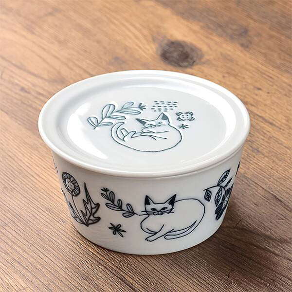 「ネコちゃん柄陶器キャニスター」（990円）