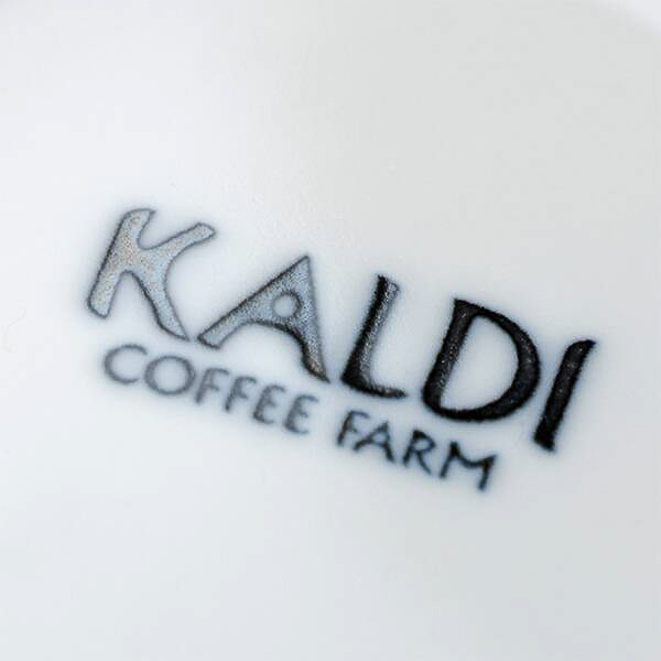 「ネコちゃん柄陶器キャニスター」（990円）