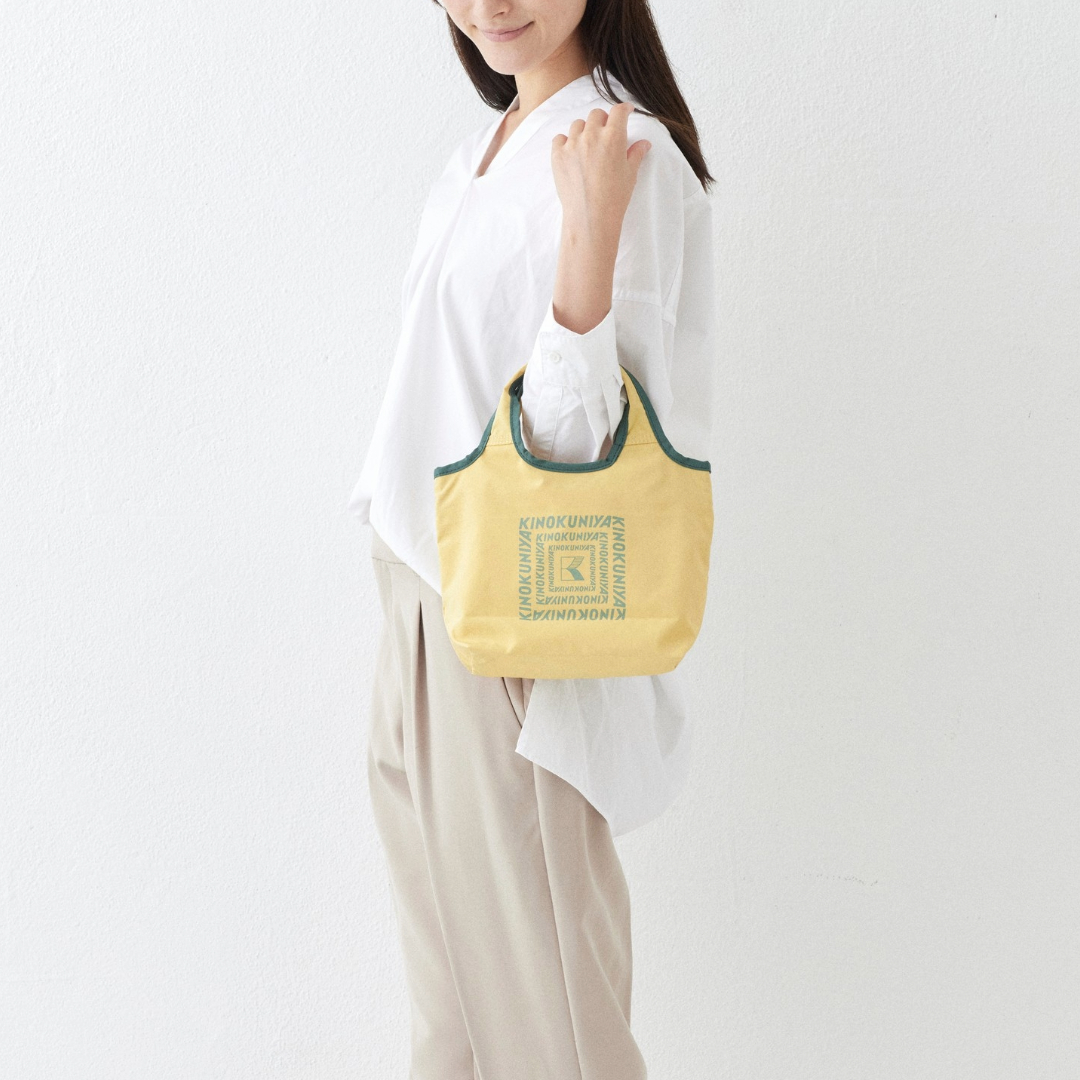 ちょっとした散歩やお出かけにぴったりなサイズ