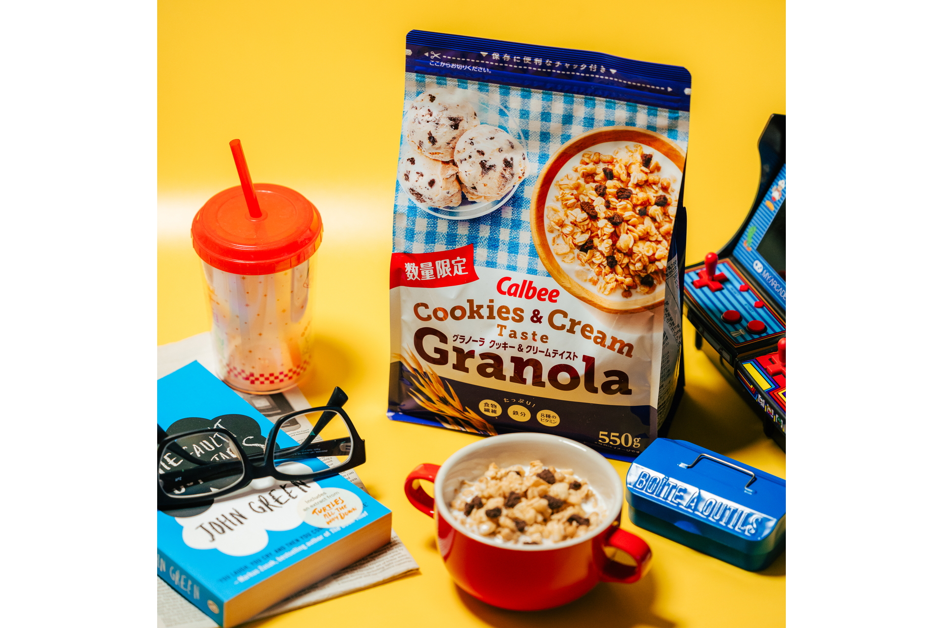 カルビー「グラノーラ クッキー＆クリームテイスト」