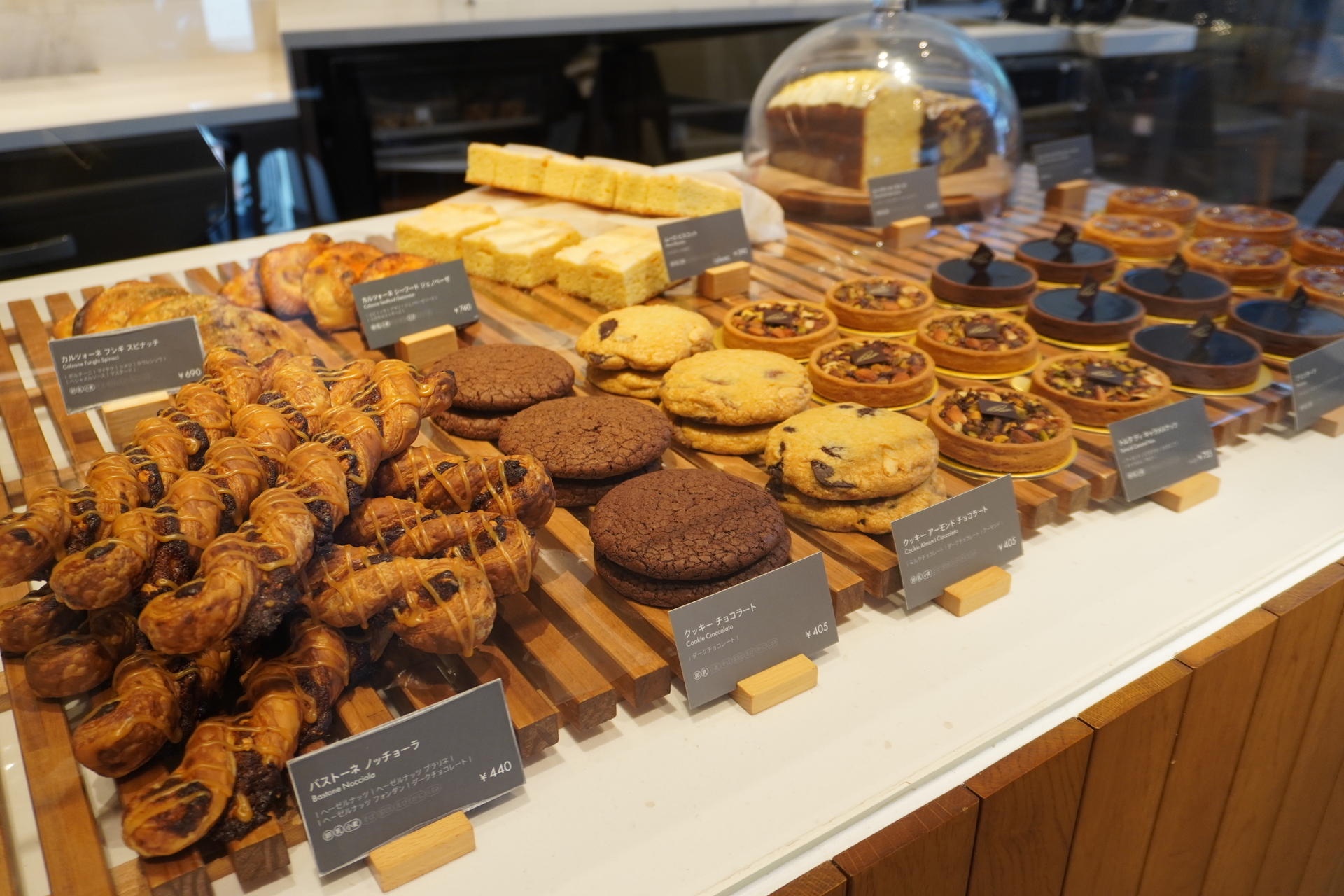 時間帯によって並ぶラインアップが異なるという