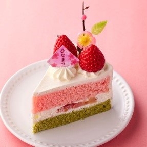 「桃の節句 苺のトルテ」（388円）