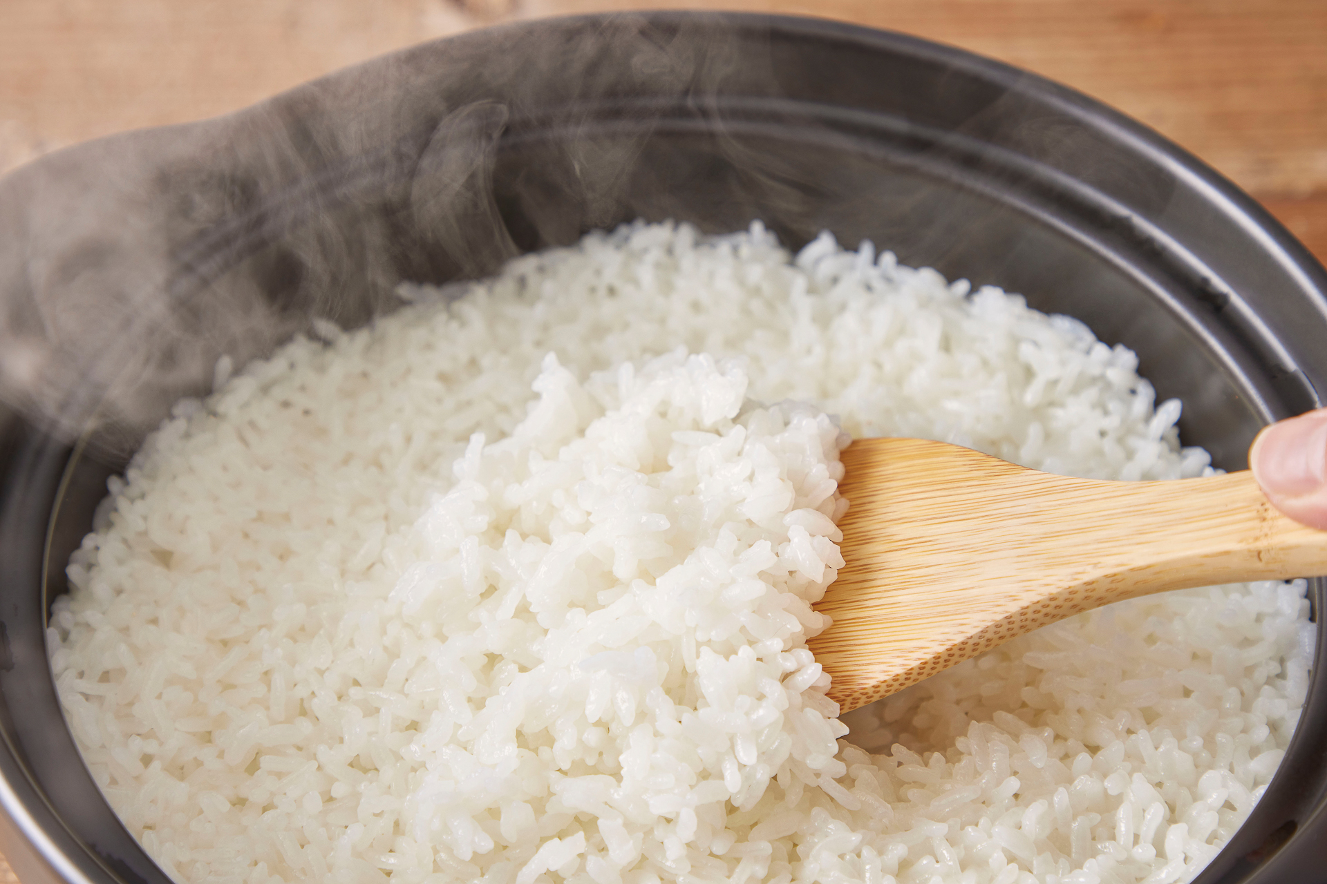 おむすびのためだけのブレンド米を使用