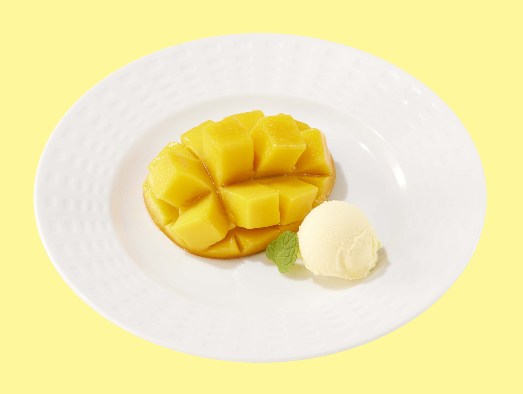 「ランチ ジューシーマンゴー＆バニラアイス」（385円）