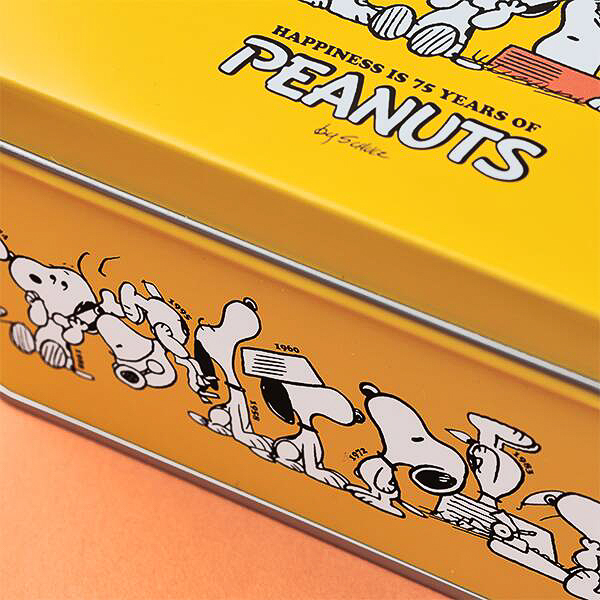 スヌーピー クッキー入りピーナッツ75周年缶