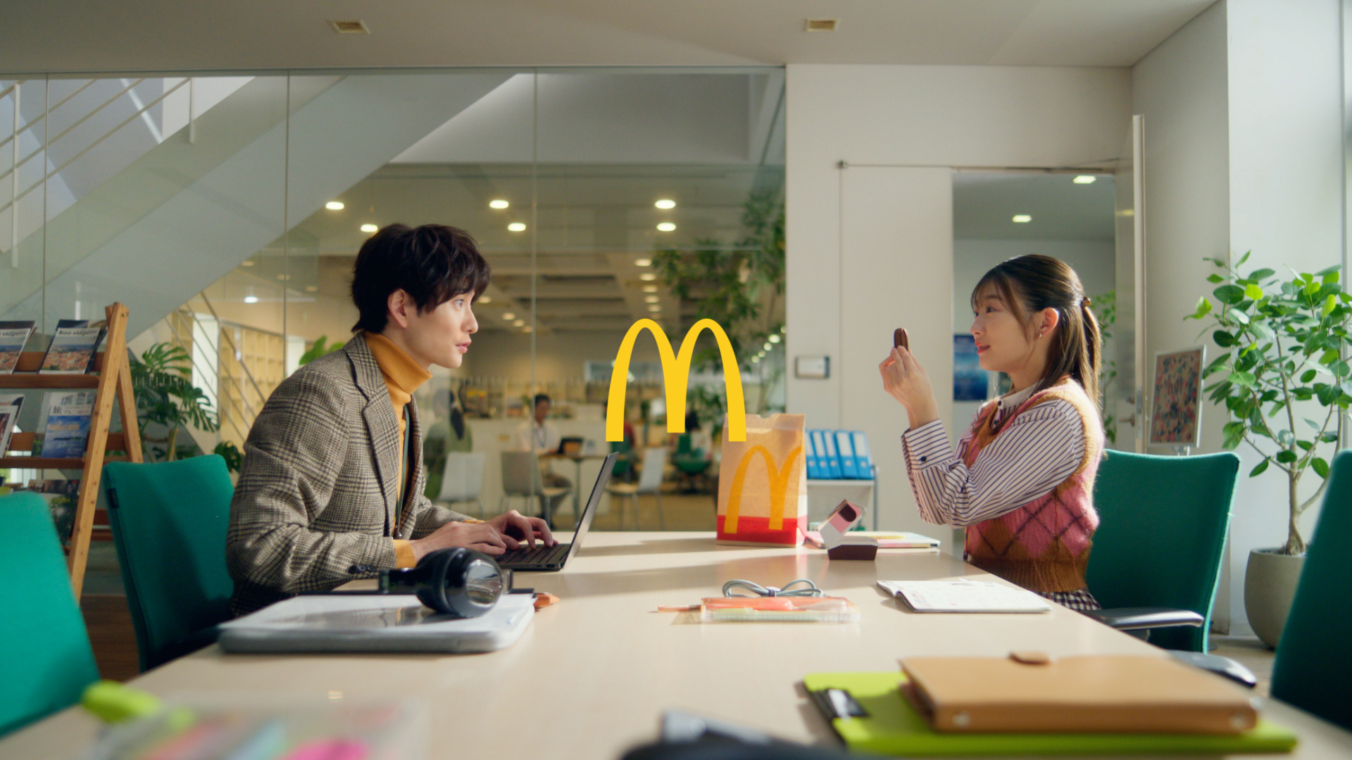 岡田将生さんと伊藤沙莉さん出演の新TVCM