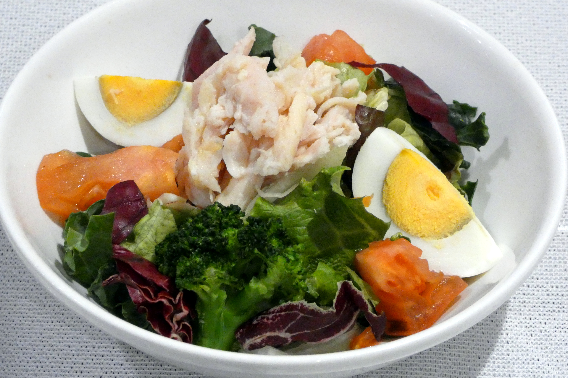 蒸し鶏とケールのサラダ《S》