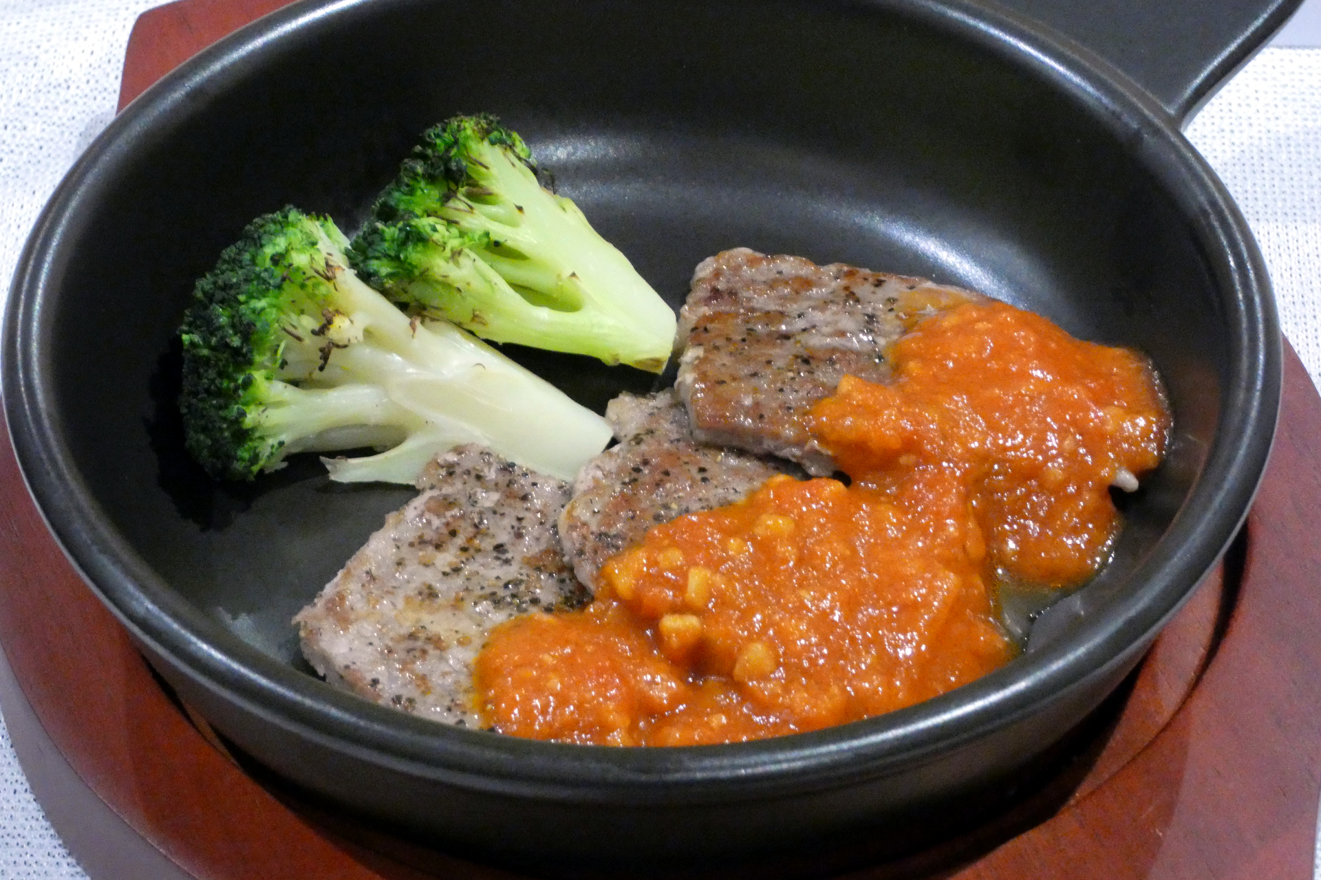 カットステーキ[3枚]ガーリックソース