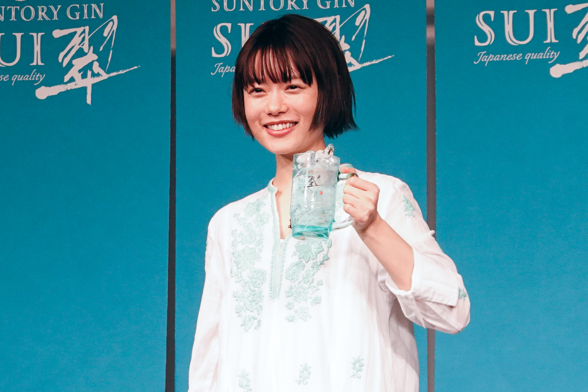 「翠（SUI）」ブランドの新メッセンジャーに起用された杉咲花さん