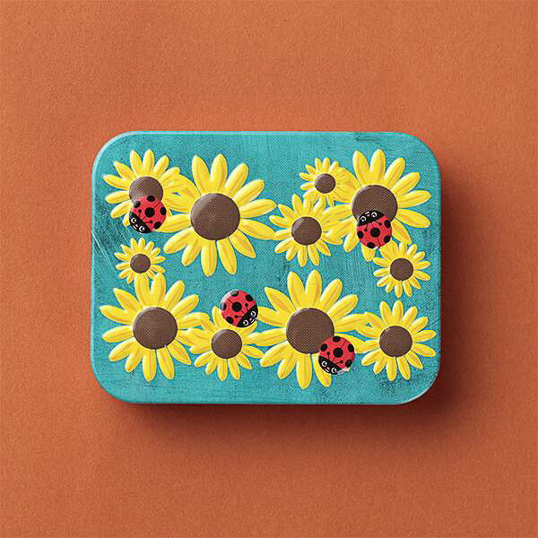 「レディバードスクエア缶」（グリーン）