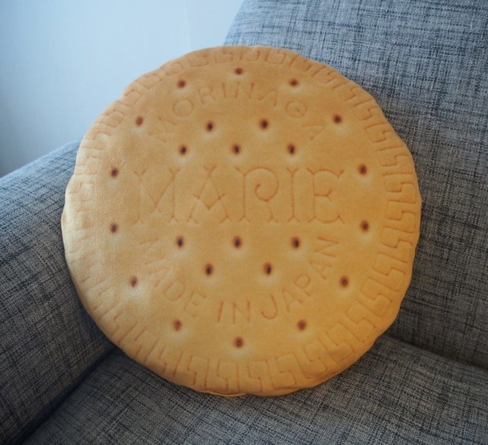 森永製菓「マリークッション」