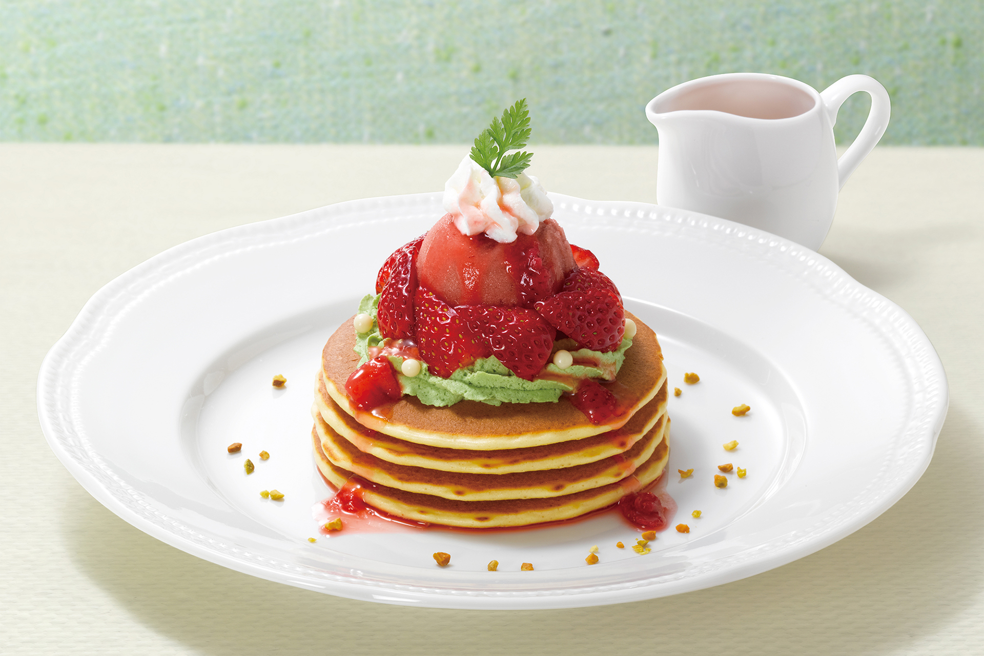 苺とピスタチオの春色パンケーキ