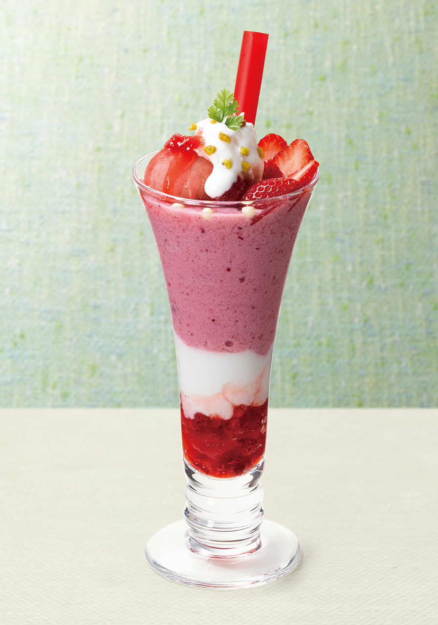 苺とヨーグルトのスムージー