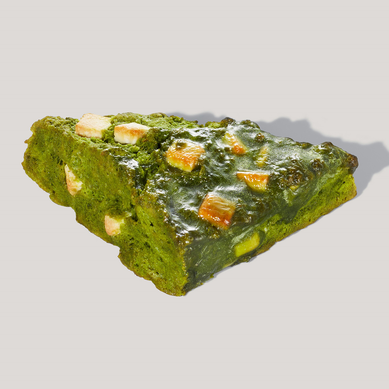 宇治抹茶＆ホワイトチョコレートスコーン（330円）