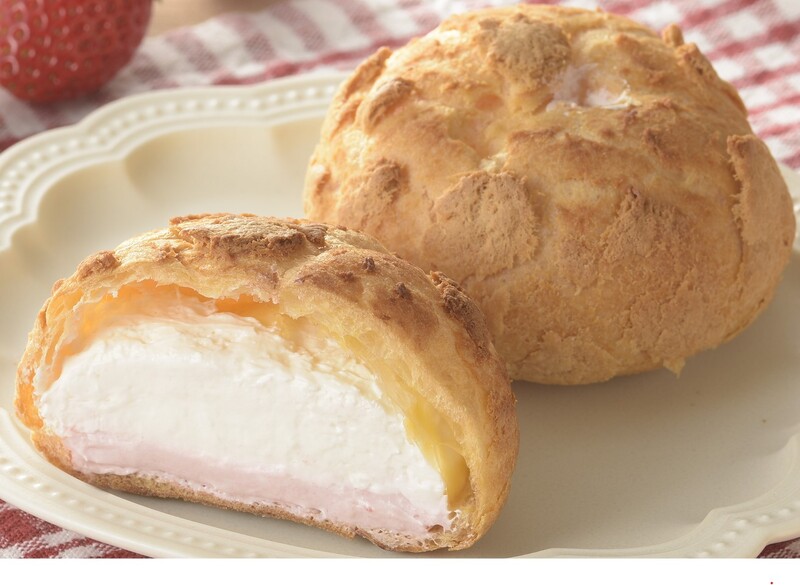 「パイシュー（栃木県産とちあいか苺のクリーム＆ヨーグルト風味ホイップ）」（192円）