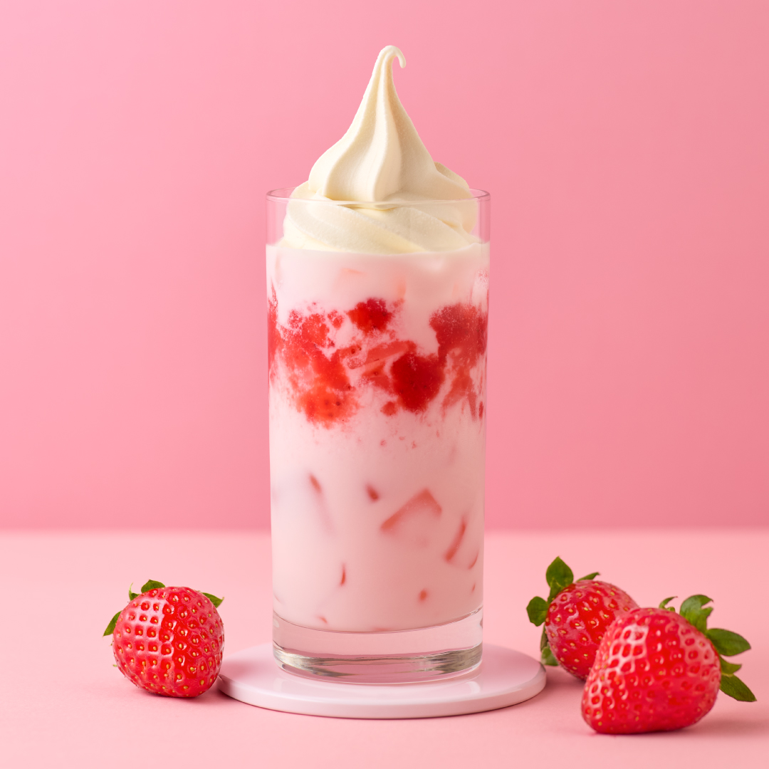 「いちごミルクフロート」（580円～630円）