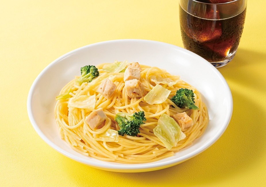 タリーズコーヒー「グリルチキンの瀬戸内レモンパスタ～青唐辛子風味～」