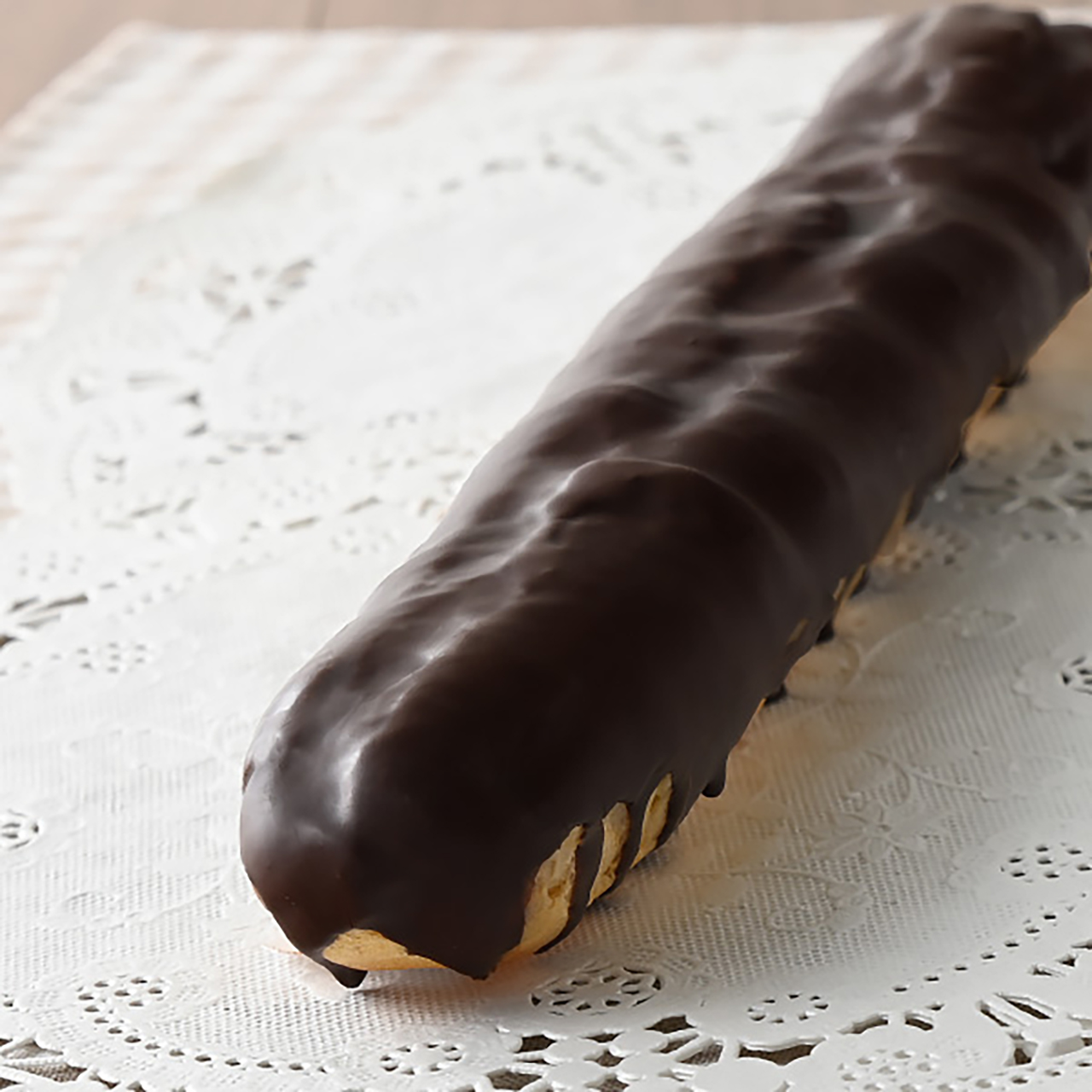 ながぁーーーーーーいカスタードエクレア（325円）