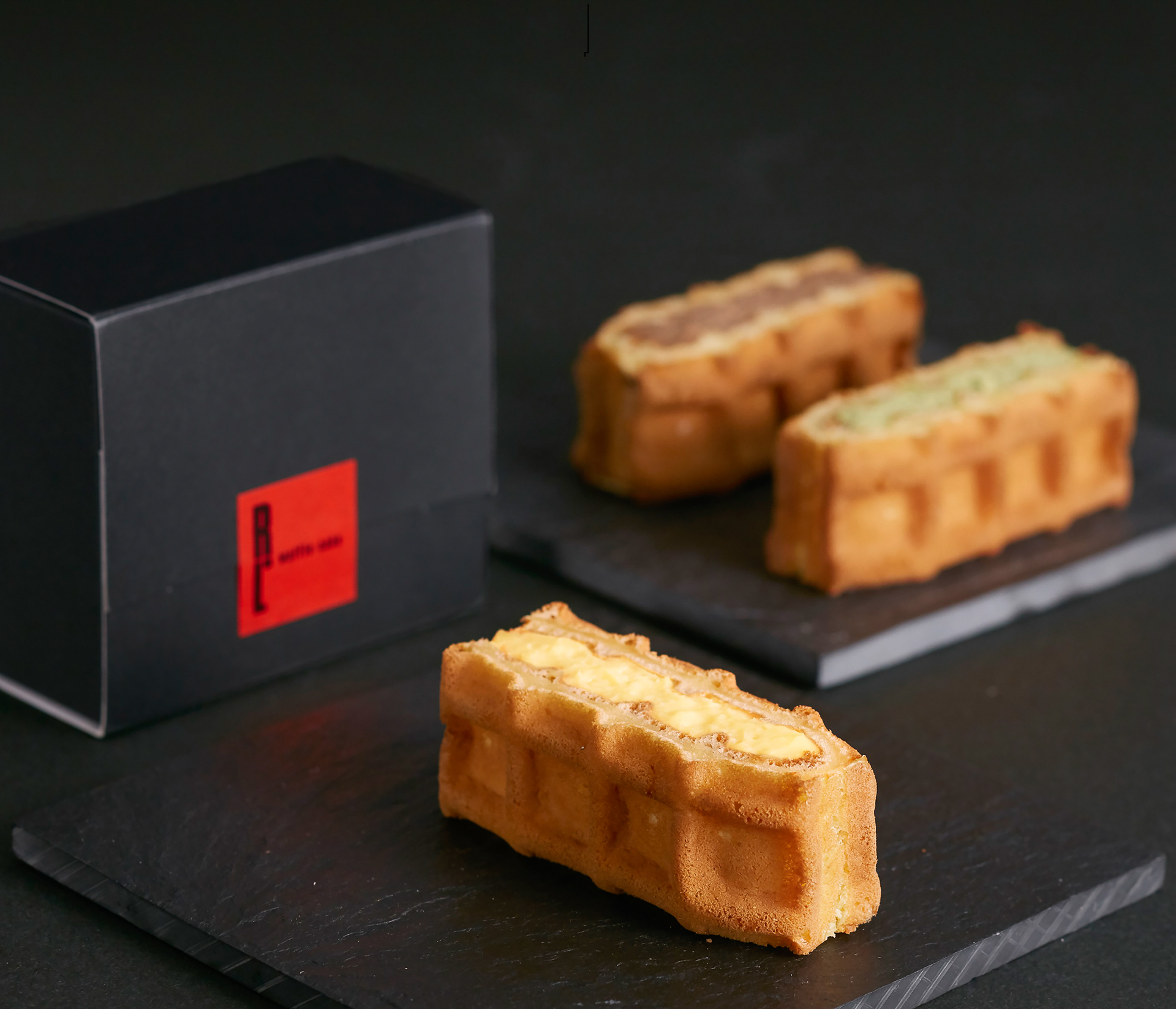 R.Lワッフルケーキ