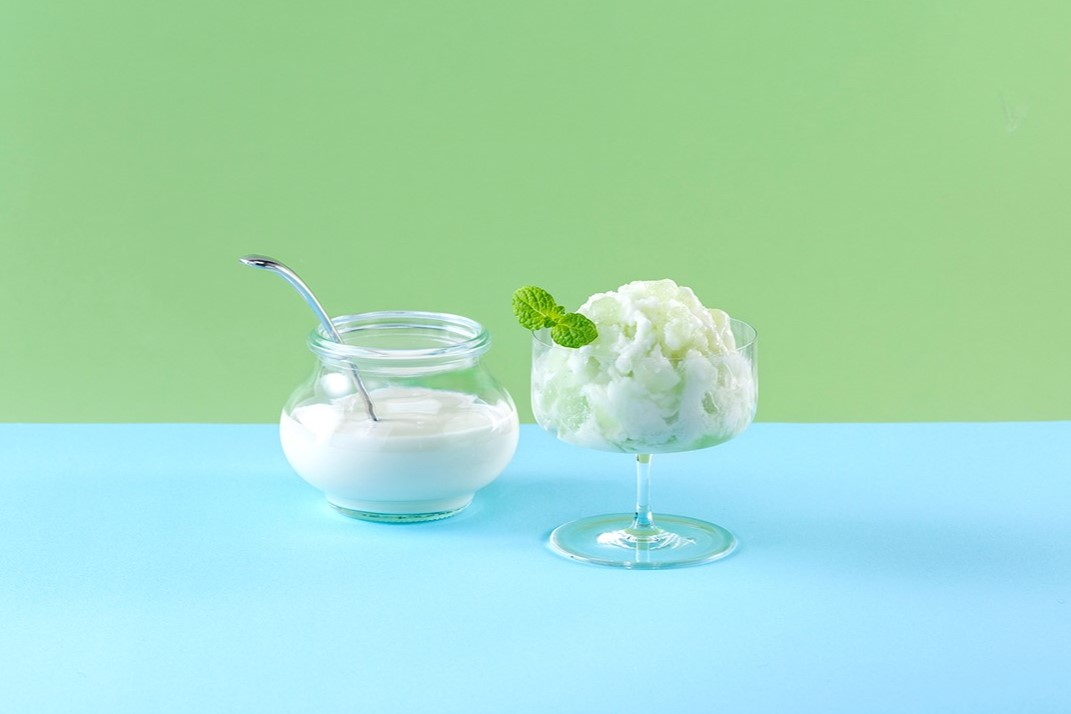 ヨーグルトシャリーチェ〈メロンかき氷風〉