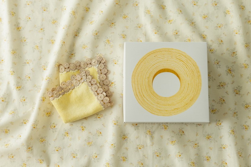 バウムクーヘン＆近沢レース店タオルハンカチセット（イエロー）