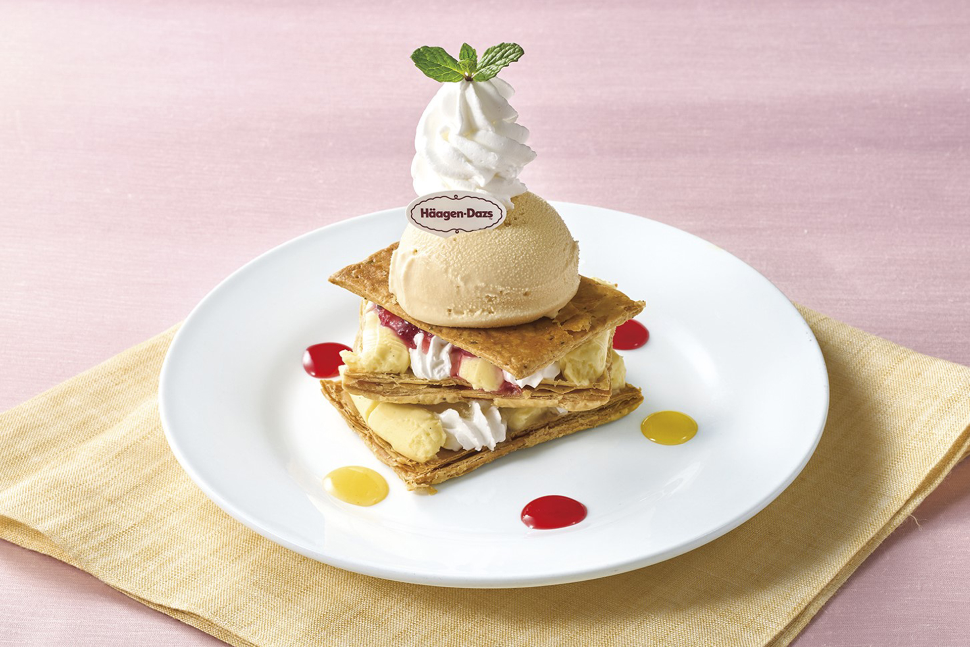 ハーゲンダッツと紅茶パイのミルフィーユ